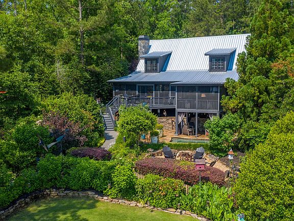 4th image of 1161 White Oak Dr