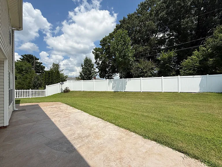 2403 Mid Salem Dr — Photo 19