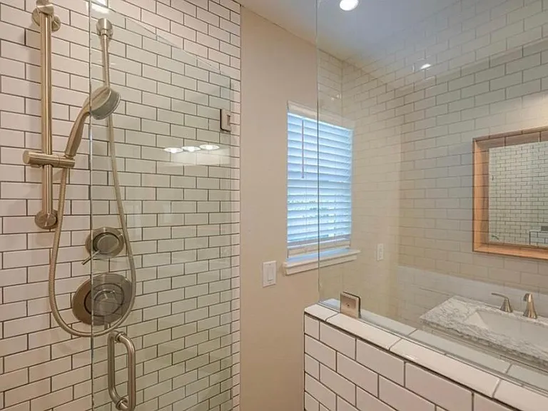 7 Lauderdale Dr — Photo 32
