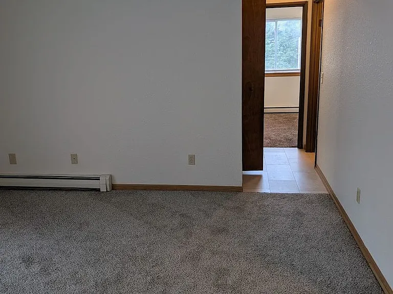 250 21st St NW — Photo 6
