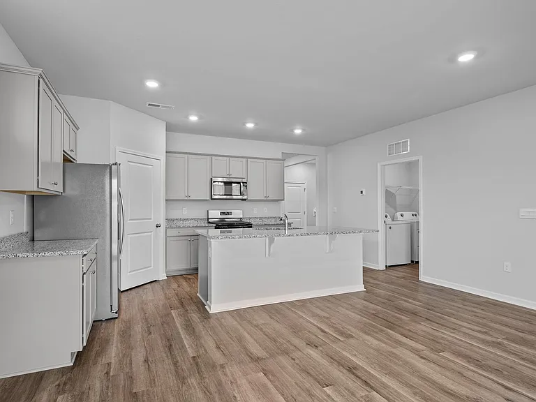 201 Jones Ridge Ln — Photo 10
