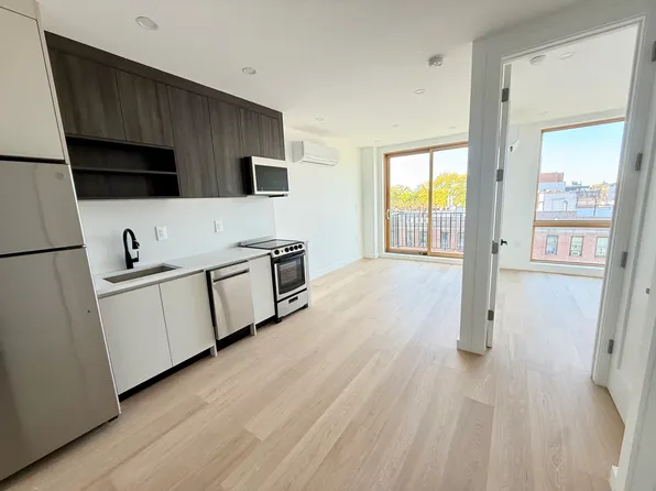 3216 Glenwood Road image 1 of 12