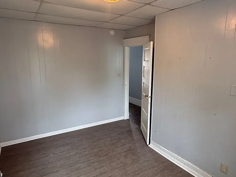 419 Oakley St — Photo 15