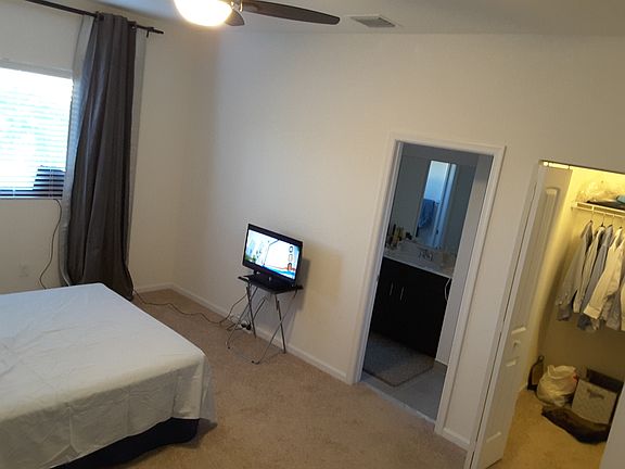 4th image of 4232 N Dixie Hwy #116