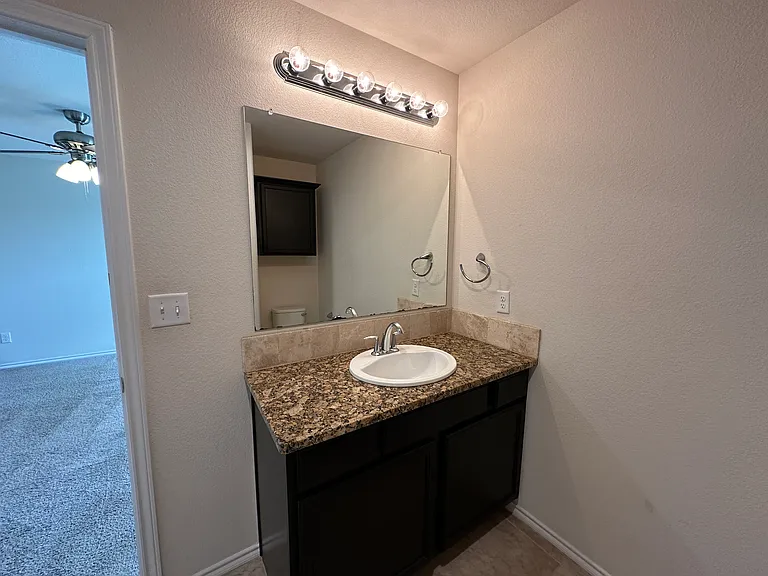 7011 34th Pl — Photo 22