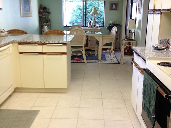 5th image of 406 Cypress Forest Dr