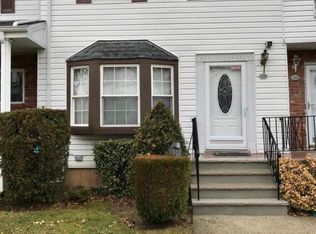 17 Signs Rd #H, Staten Island, NY 10314