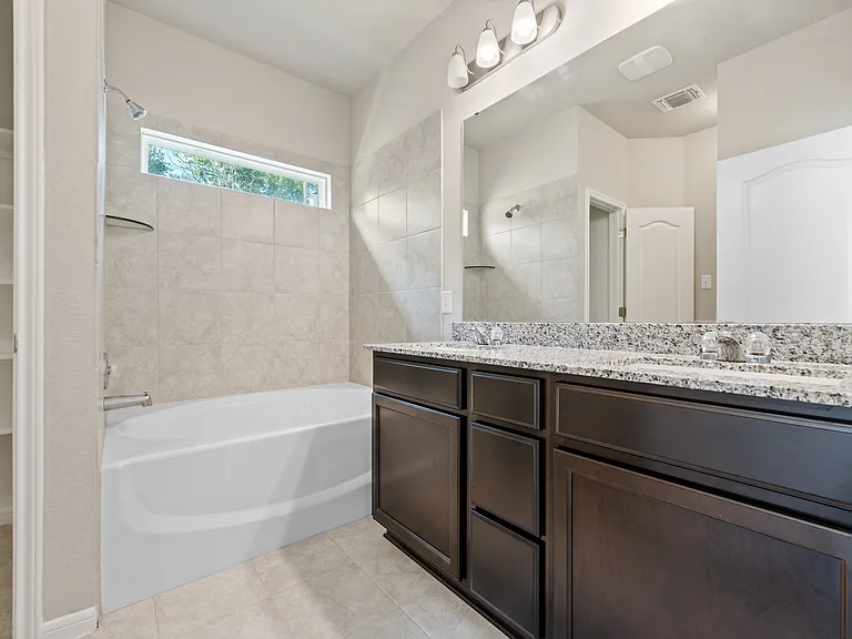 2217 Petersburg Ln — Photo 11
