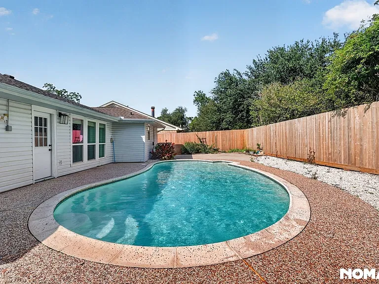 2323 Tall Ships Dr — Photo 42