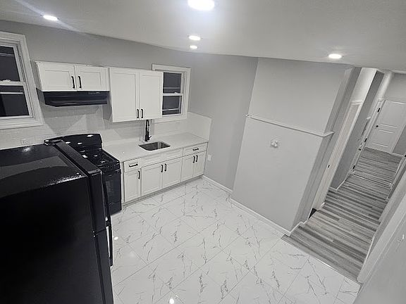2nd image of 10 Schuyler Ave #2F