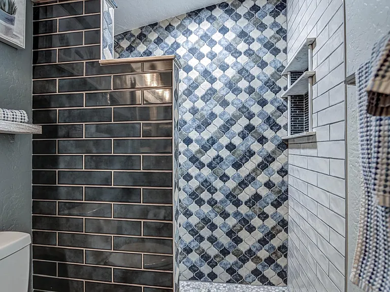 426 N Alder St — Photo 40