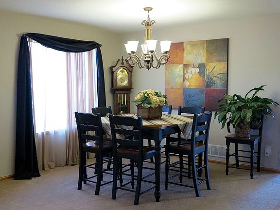 Formal dining room