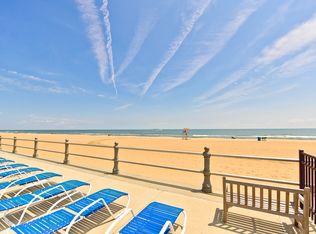 4004 Atlantic Ave APT PENTHOUSE 11, Virginia Beach, VA 23451