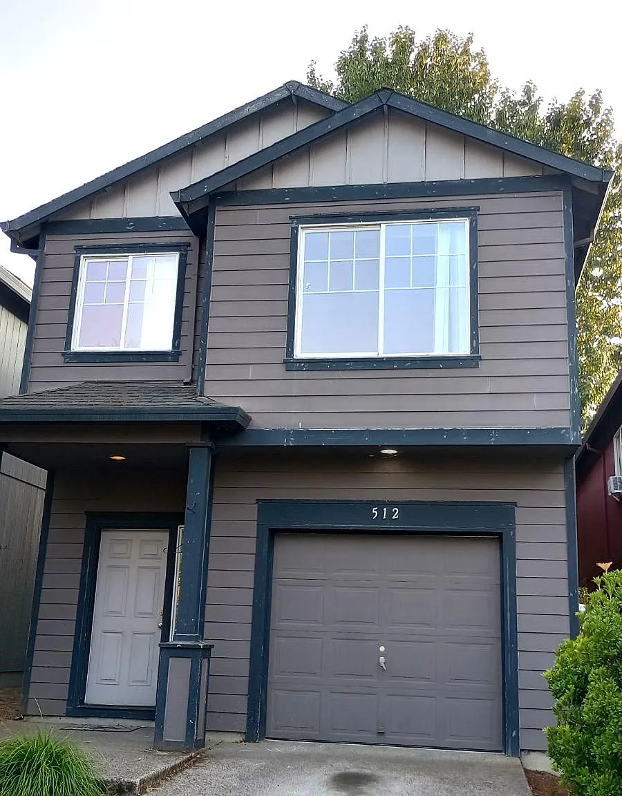 3 bed, 2.5 bath, 1618 sqft, $2,345 — Photo 1