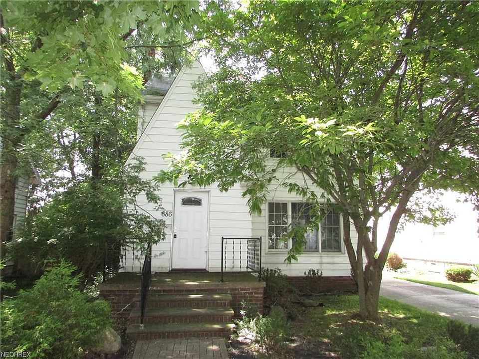 1st image of 686 McKinley Ave