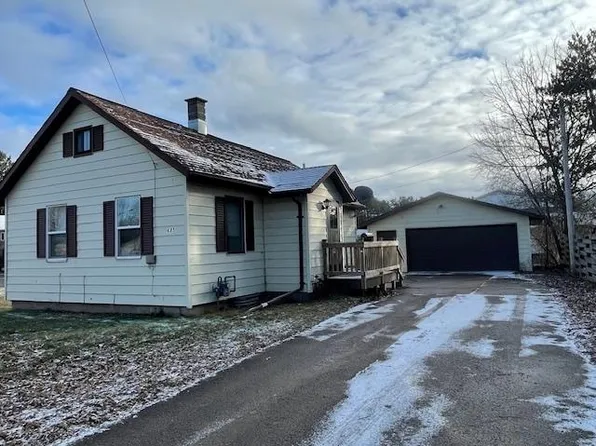 685 North Ave, Antigo, WI 54409