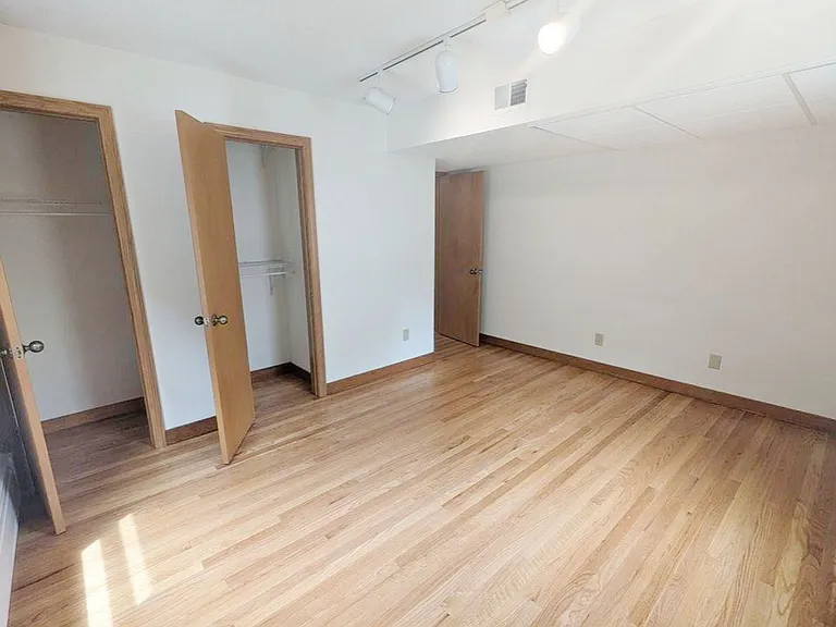 3118 Harvey St #2 — Photo 16