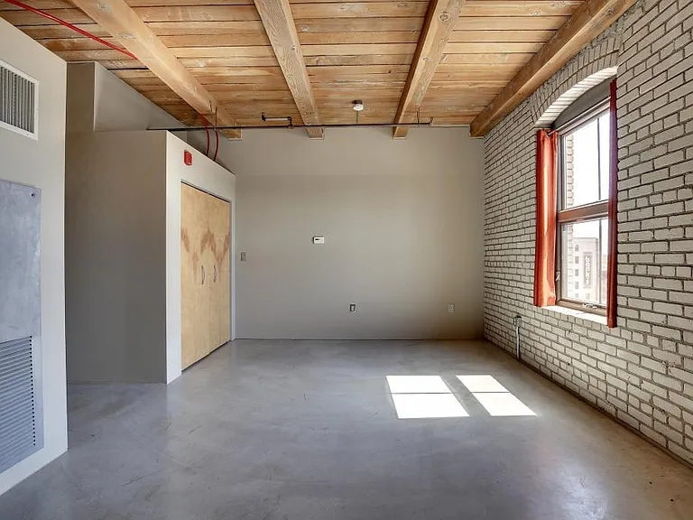 127 5th St NE #306 — Photo 10