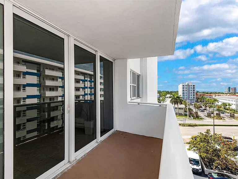 3140 S Ocean Dr #509 — Photo 30