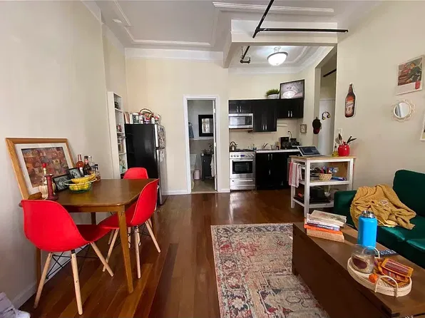 67 West 71st Street image 1 of 6