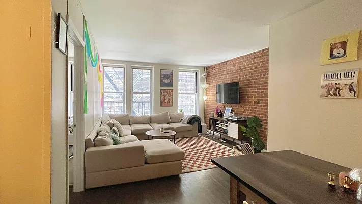 Rented by Strivers Management Group Corp (Brokerage) | media 2