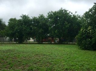 522 Diaz St, Uvalde, TX 78801