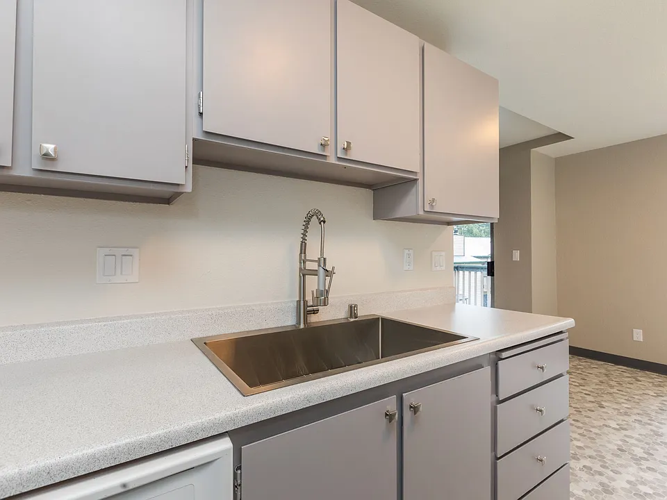Fir Park Apartments