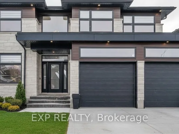 39 Coulter St, Milverton, ON N0K 1M0