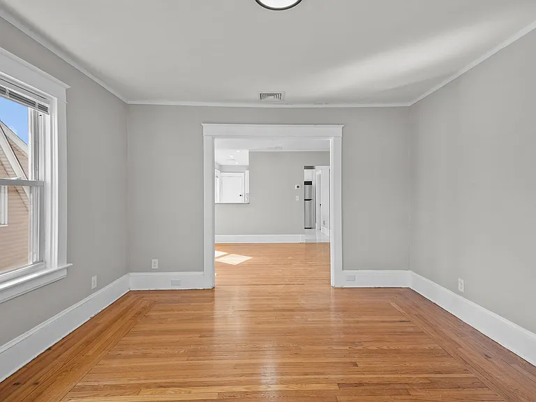 460 Eaton St #1 — Photo 15