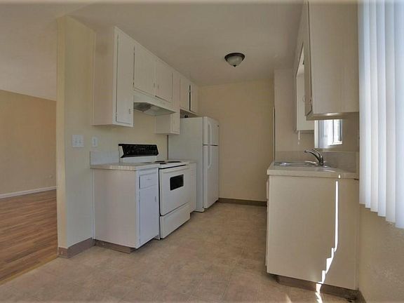 4th image of 3740 52nd St APT 3