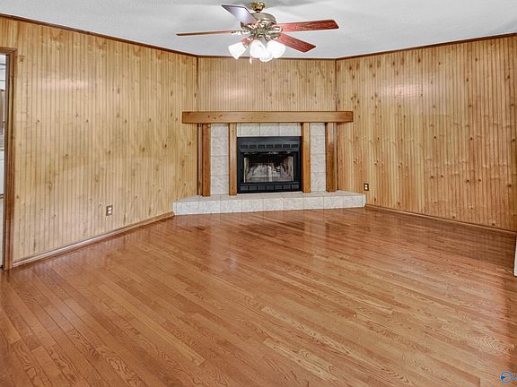 4th image of 3917 Plains Ave SW