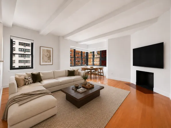 400 East 57th Street image 1 of 11