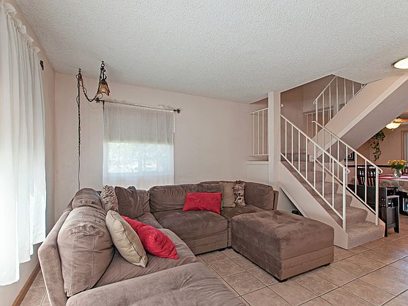4th image of 9401 Carlton Oaks Dr Unit A