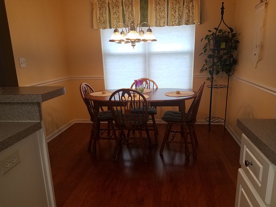Breakfast Nook-View 1