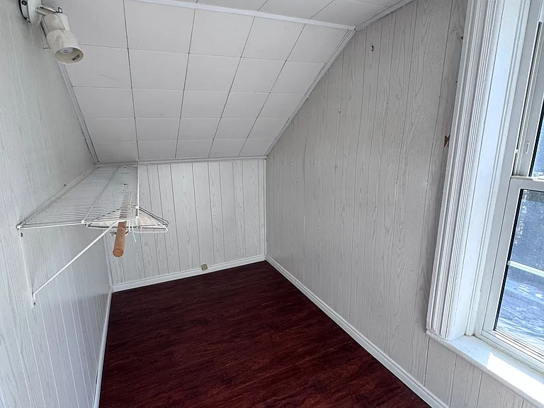 712 12th Line W — Photo 20