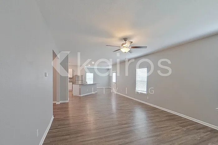 6008 Argyle Loop — Photo 7