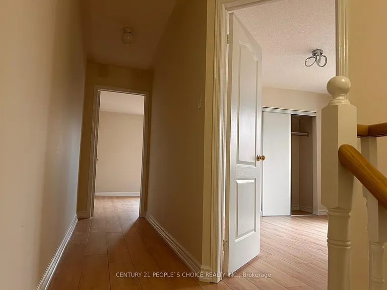 6885 Tassel Cres — Photo 13