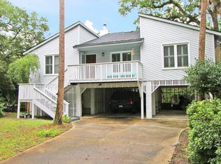 105 Sparrow Dr, Isle Of Palms, SC 29451