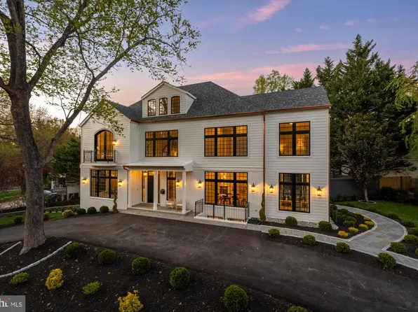 5125 Upton St NW, Washington, DC 20016