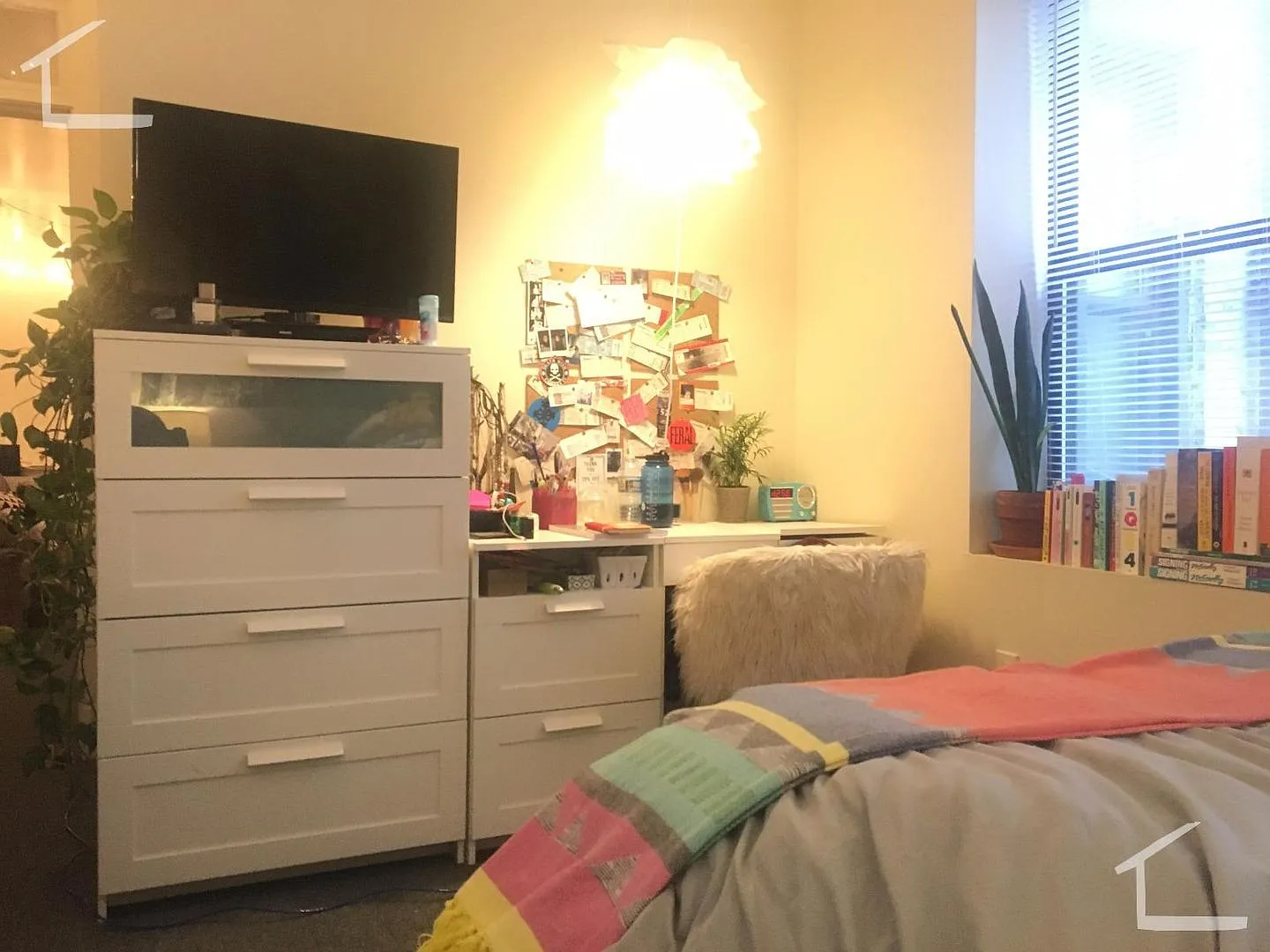 3 bedroom unit located right by by BU and Kenmore Square! — Photo 2