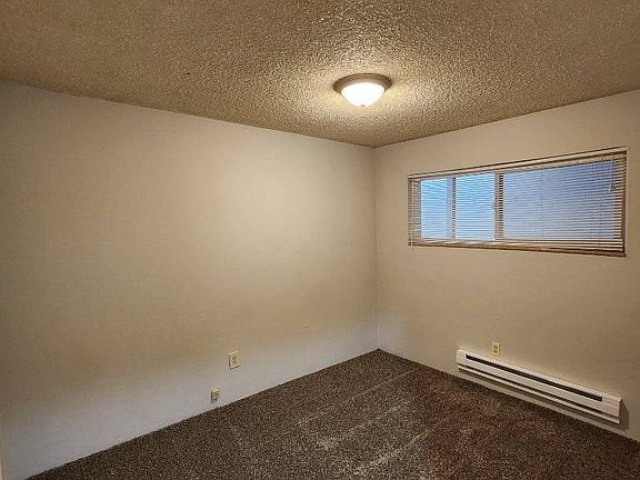 4th image of 114 Beacon Hill Dr APT 4