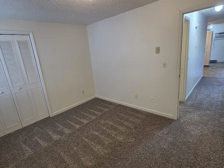 527 Washington St #4 — Photo 11