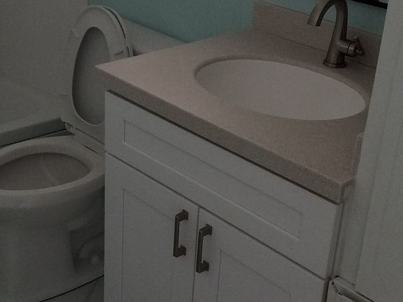3rd image of 5609 Hancock Dr #1