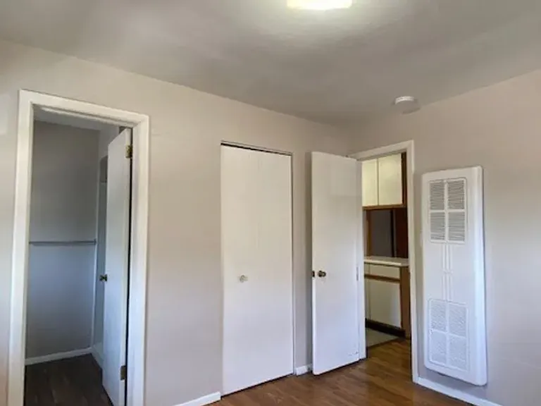 511 W University Ave — Photo 15