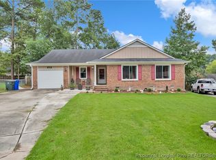 6713 Potters Ct, Fayetteville, NC 28314