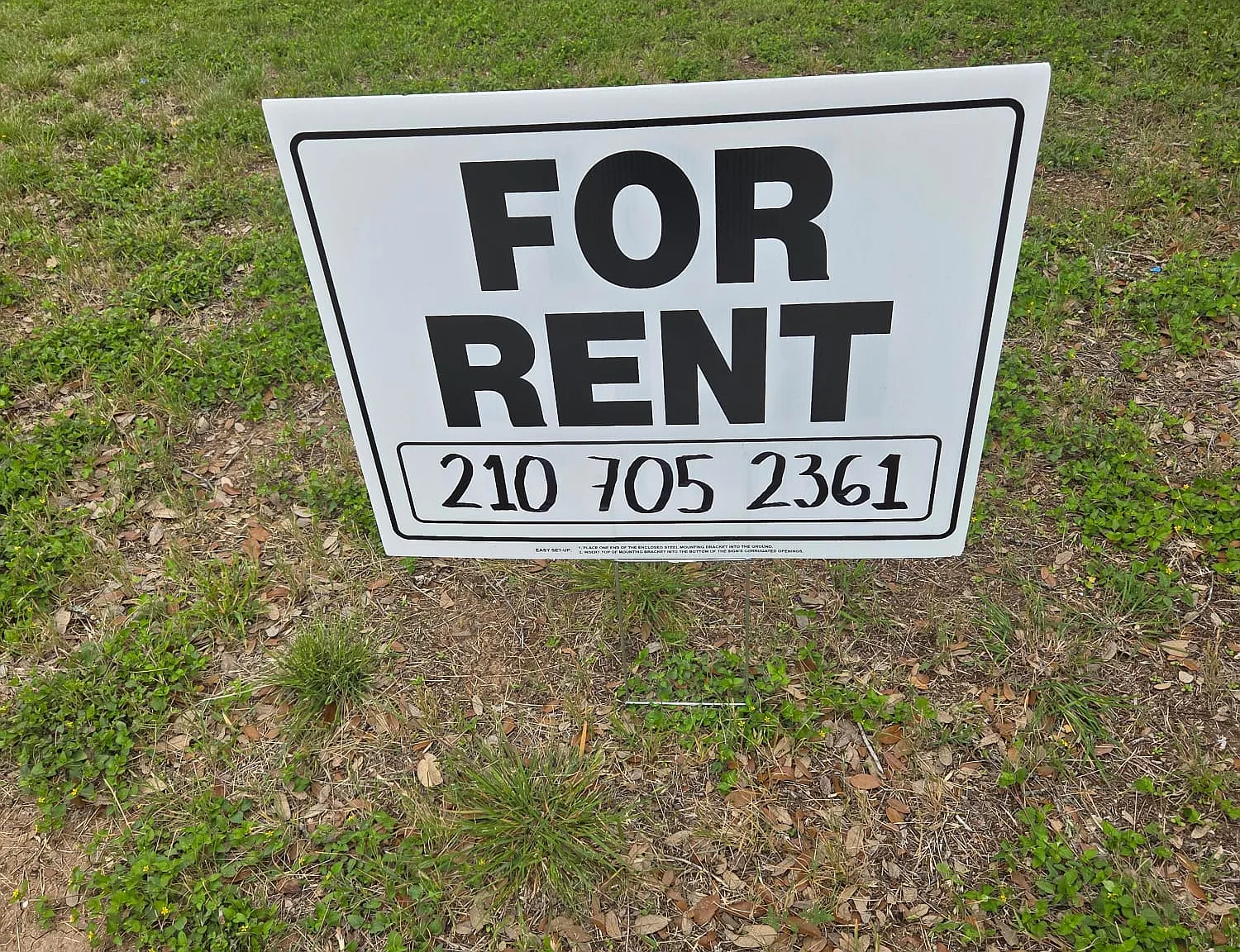 4 bed, 2299 sqft, $2,600 — Photo 2