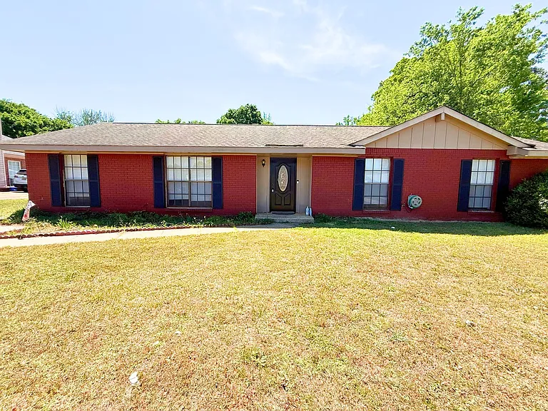 164 Camellia Ct — Photo 1