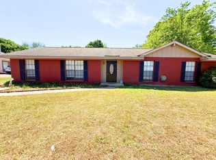 164 Camellia Ct, Millbrook, AL 36054