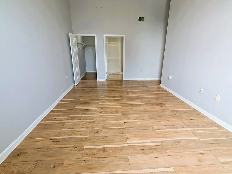 19 Market St #405 — Photo 10