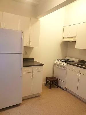 Rented by THOMAS F CAMPENNI CO | media 7